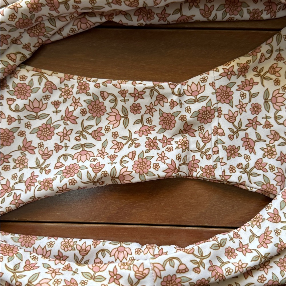 Kavala Samet High-Waisted Floral Bikini Bottoms in White and Blush M - Picture 4 of 8